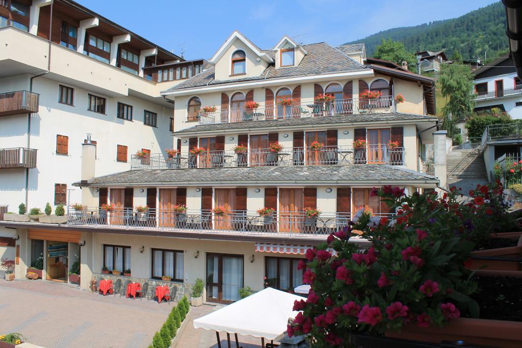 Hotel La Rosa Teglio Exteriör bild