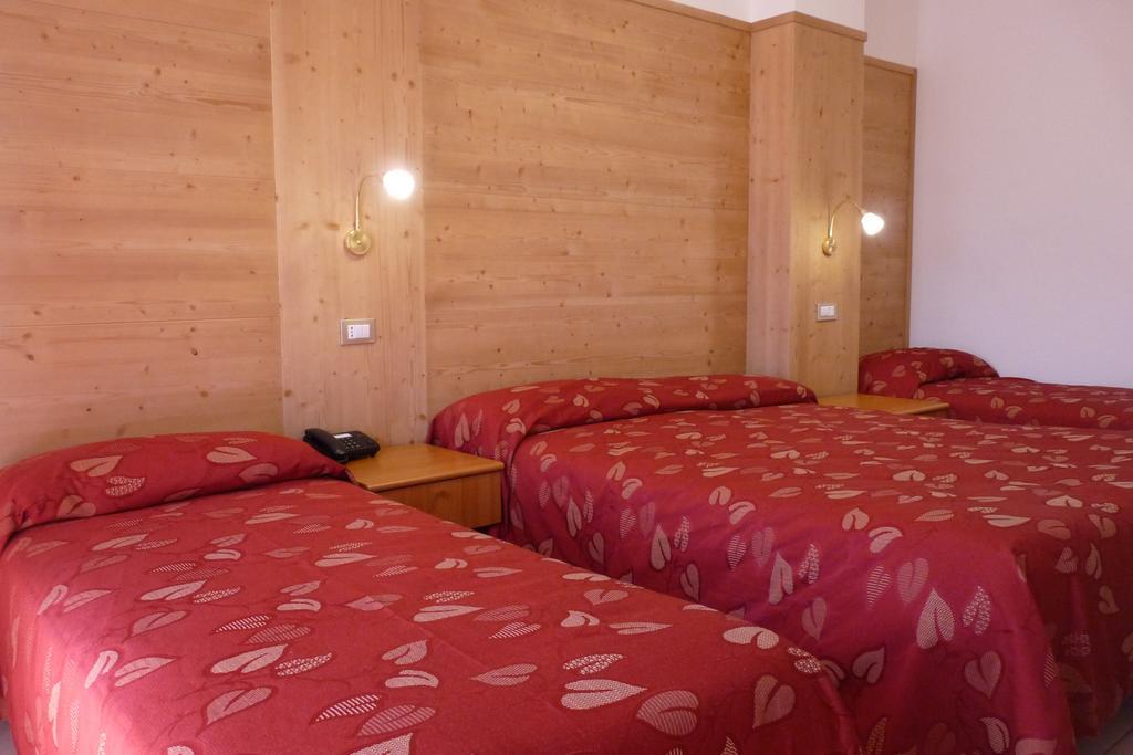 Hotel La Rosa Teglio Exteriör bild