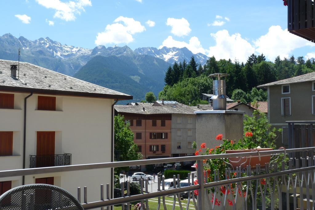 Hotel La Rosa Teglio Exteriör bild